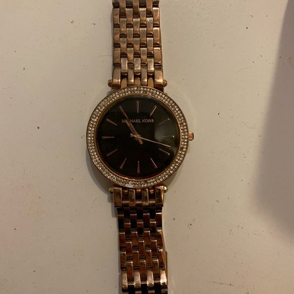 Michael Kors (rose gold)watch - Picture 2 of 4
